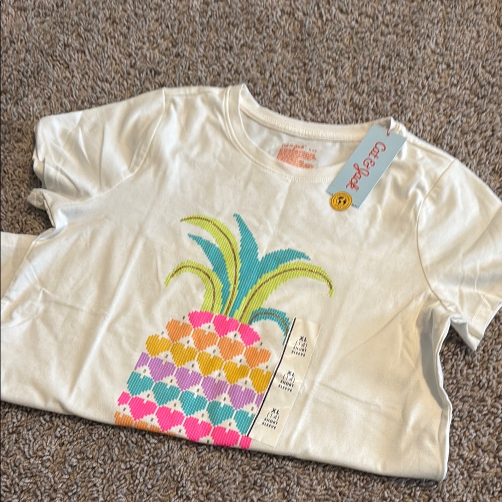 Cat & Jack White Short Sleeve Tee with Tropical Pineapple Graphic